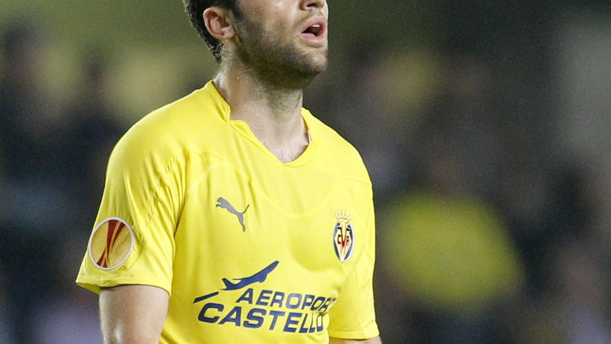 Napastnik Villarrealu, Giuseppe Rossi już w poniedziałek może podpisać kontrakt z Barceloną - informuje francuski dziennik "L'Equipe". Mistrzowie Hiszpanii mają zapłacić za snajpera reprezentacji Włoch 29,5 miliona euro.