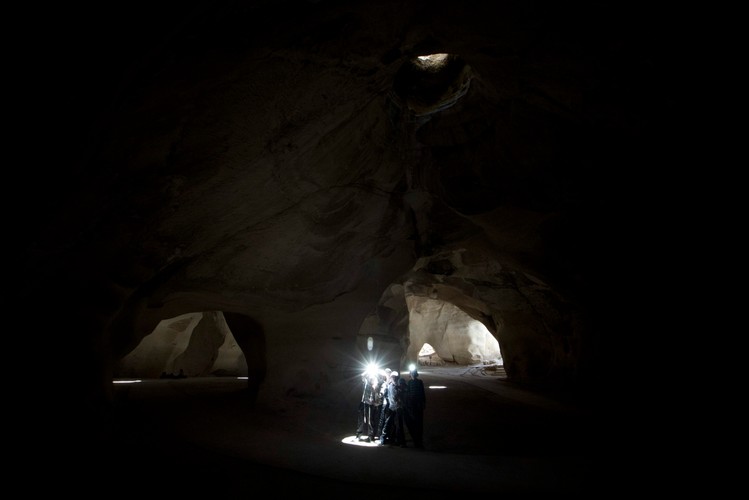 Jaskinie Maresza i Bet Guwrin. Starożytne podziemne miasto