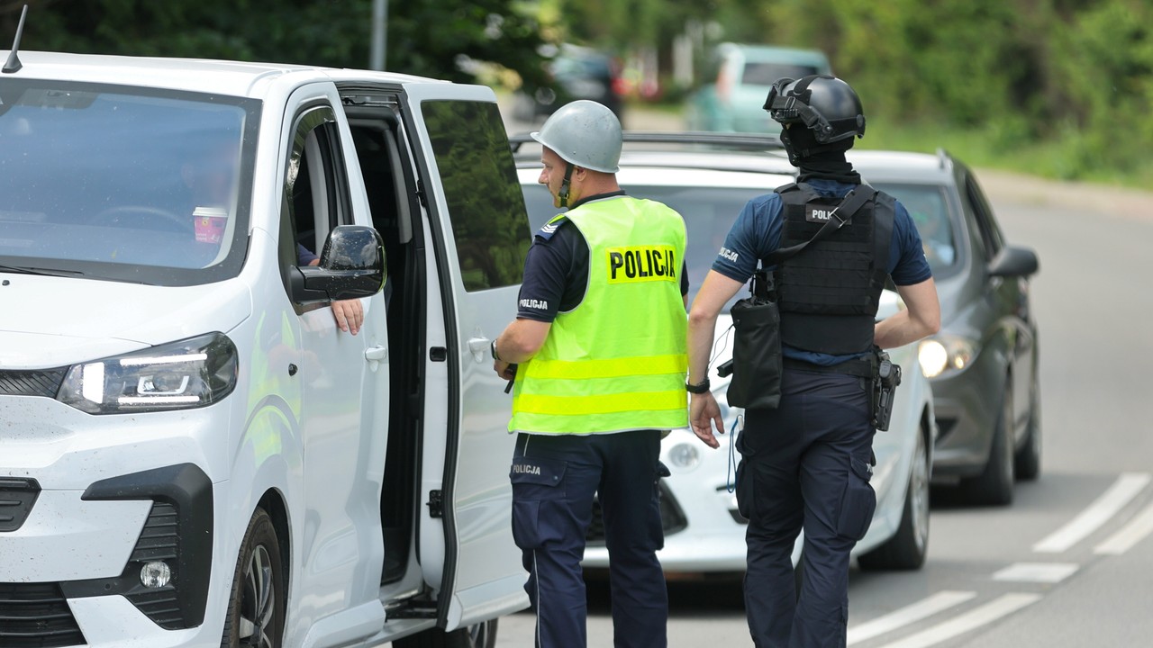 Obława na zabójcę w Starej Wsi. Wojewoda wydał zakaz