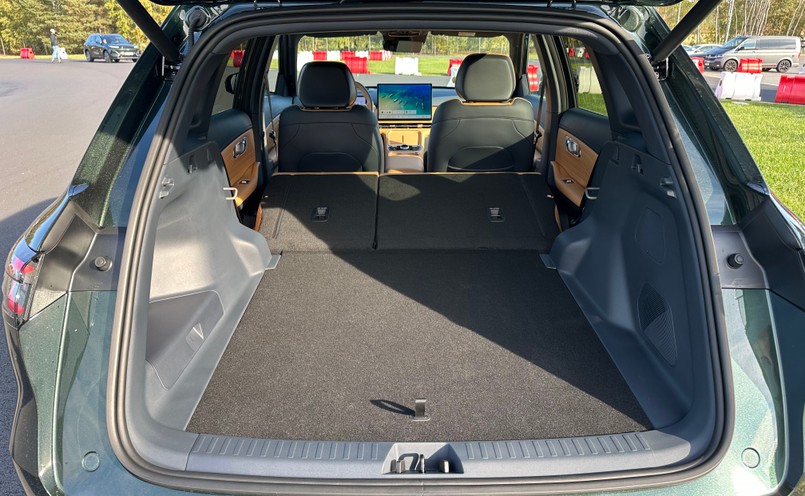 Geely Starray EM-i