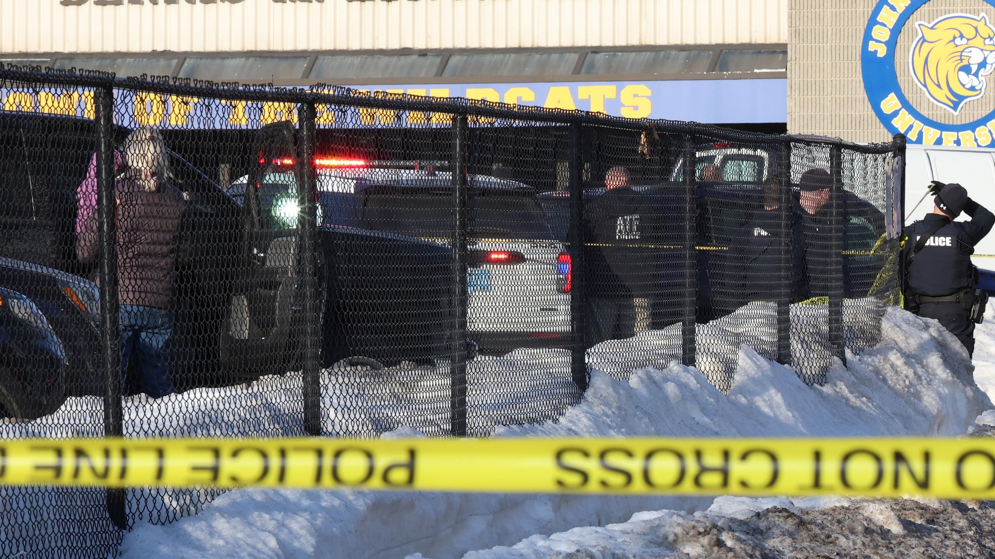 V severovýchodnej časti amerického štátu Rhode Island došlo k streľbe na mládežníckom hokejovom zápase.