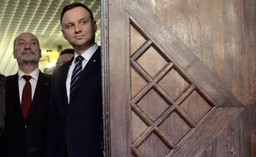 Szefernaker: Wymiana listów między prezydentem a szefem MON to sprawa historyczna