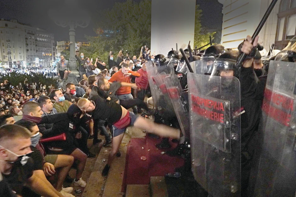 protesti, Skupština