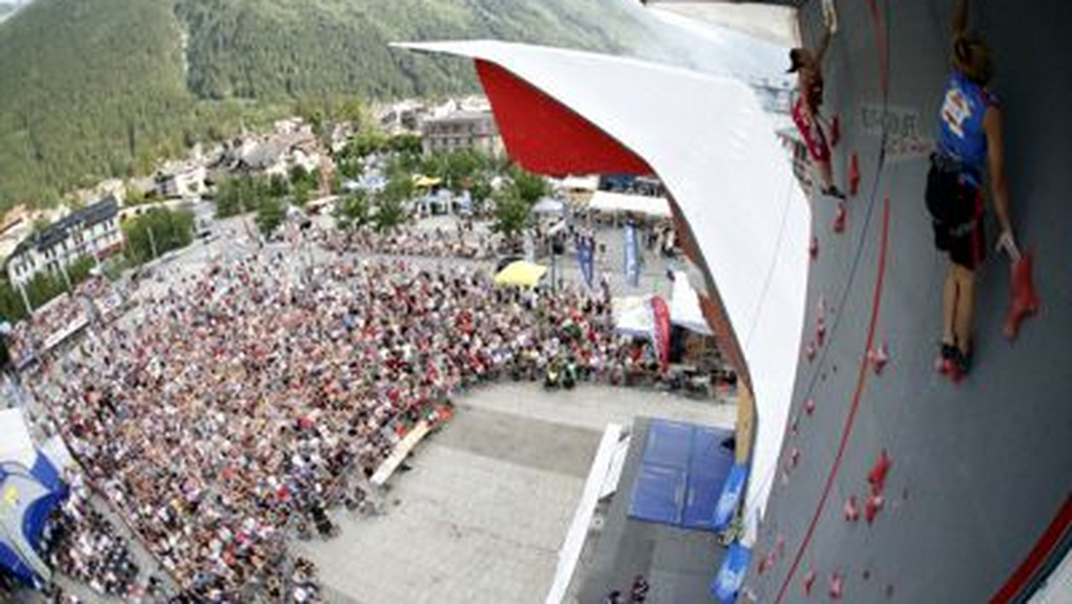 Zawodniczka Alpinus Azoty Tarnów Team Edyta Ropek wywalczyła w francuskim Chamonix srebrny medal w trzeciej edycji Pucharu Świata! Znakomicie zaprezentowały się pozostałe Polki.