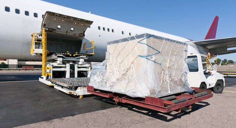 Ground or Airfreight: What is the difference between both?