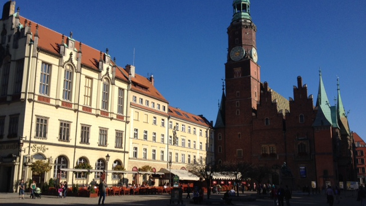 Poszerzenie kanału przeciwpowodziowego, pogłębienie Odry przy wyjściu z Wrocławia, oraz prace prowadzone na bulwarach wrocławskich - to kończące się inwestycje, które zapewnią mieszkańcom Wrocławia zabezpieczenie nawet przed dużą powodzią.