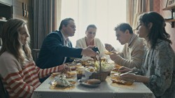 Przyciągnął do kin setki tysięcy Polaków. "Ten film chce ich obudzić"