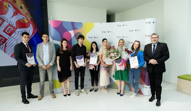 Studenti nagrađeni za eseje o Srbiji i svetu