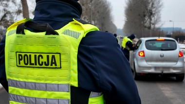 zaczyna się: policja kontroluje jedną rzecz. mandat 500 zł i 12 punktów za nawigację