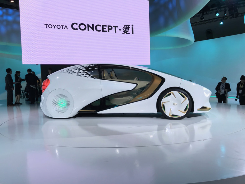 Toyota Concept-i