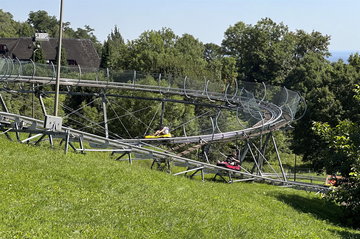 G ra w. Anny 9 latkowie wypadki z wagonika na zje d alni