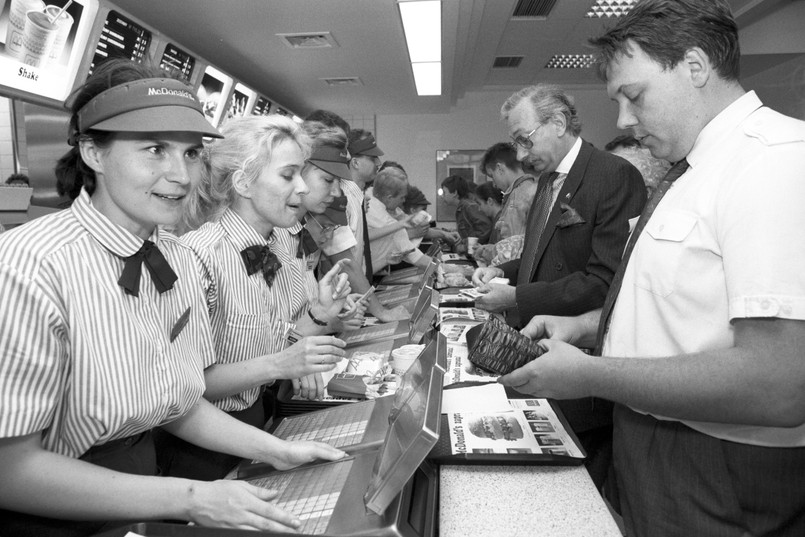 Otwarcie restauracji 17 czerwca 1992 r. w Warszawie