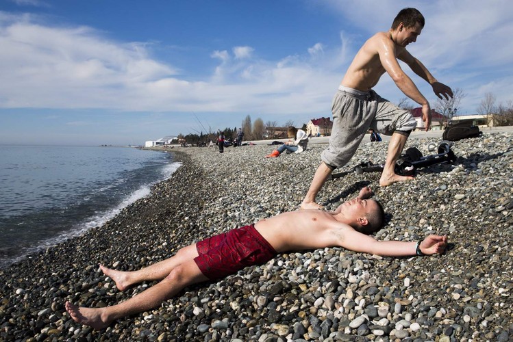 Temperatury w Soczi są wakacyjne. Fot. EPA/VINCENT JANNINK