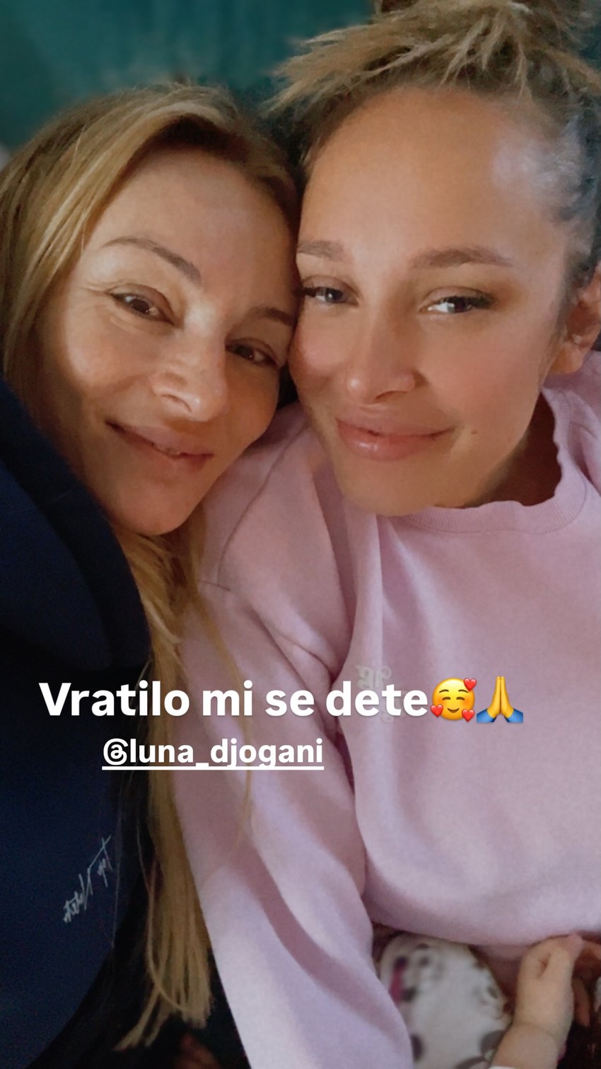 Luna Đogani u zagrljaju majke i ćerki nakon drame na Bliskom istoku, odmah se oglasila