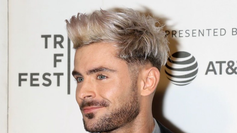 Zac Efron Says He S Dying His Hair Purple In Honor Of Soccer Star