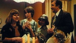 Nie tylko Leśniewscy i Karwowscy. Miły, sentymentalny QUIZ o rodzinach z seriali PRL