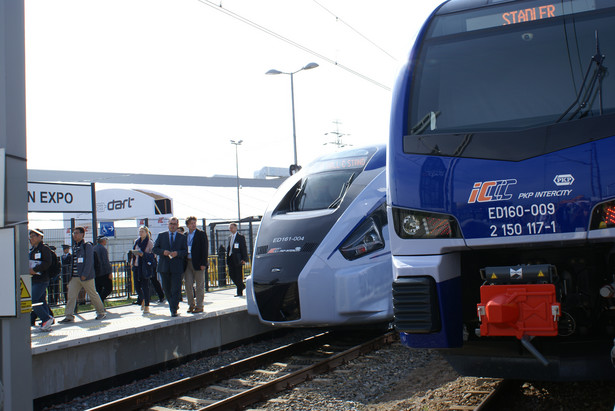 Nowy tabor PKP Intercity. Flirt na tle Darta