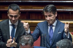 Kraje PIGS to gospodarcza bomba. Jeśli rząd Włoch zrealizuje obietnice, pogrąży całą UE