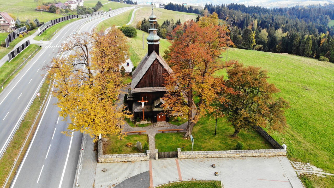 "Niedźwiedź ma większe prawa od ludzi?". W tle awantura o przejście na zakopiance