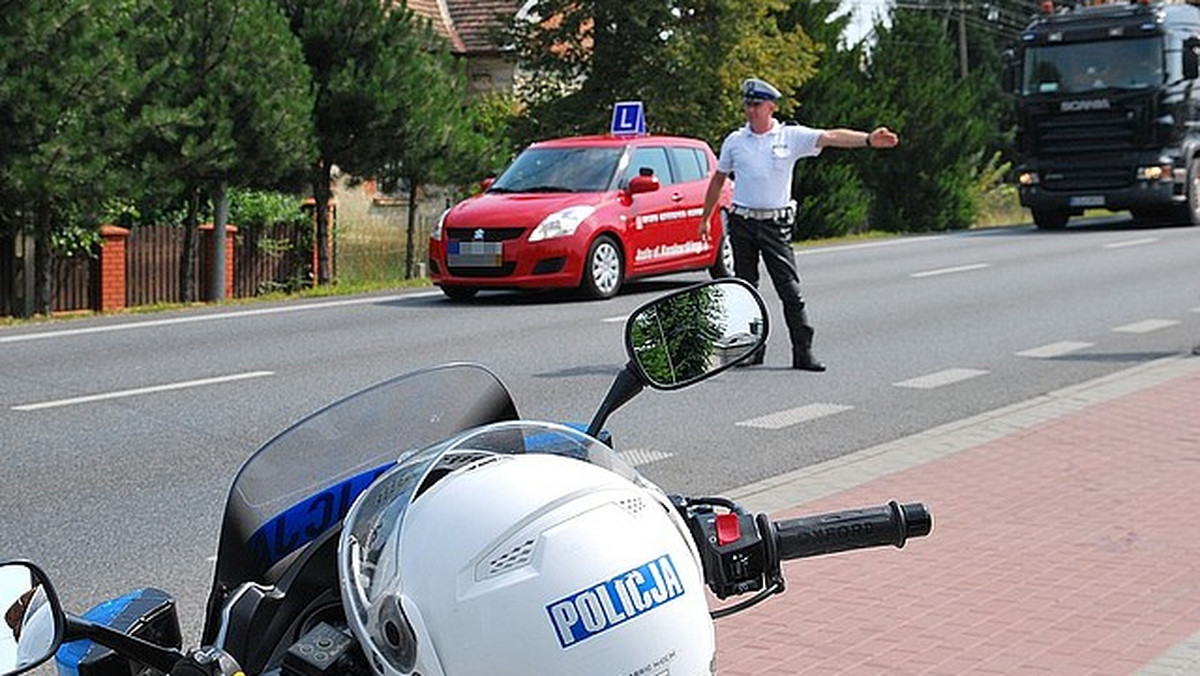 Podkarpaccy policjanci dzisiaj szczególnie przyglądają się, jak jeżdżą motocykliści. W ostatnim czasie z ich udziałem doszło do kilku tragicznych i poważnych wypadków na drogach naszego województwa.