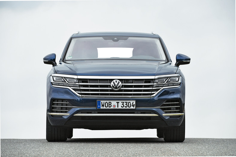 Volkswagen Touareg V6 TDI
3,0 l, 6 cyl., 286 KM, 600 Nm, 2338 kg