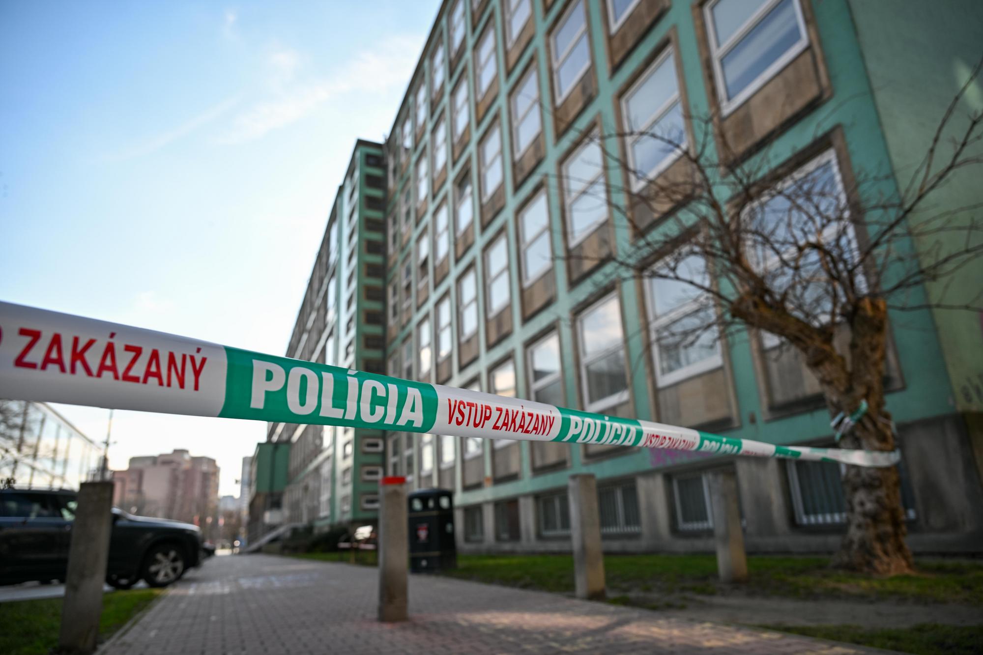 Zábery zo zásahu polície v budove Univerzity Komenského v Bratislave,