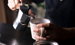 Działanie kofeiny można wydłużyć. Ten owoc podkręci energię z kawy