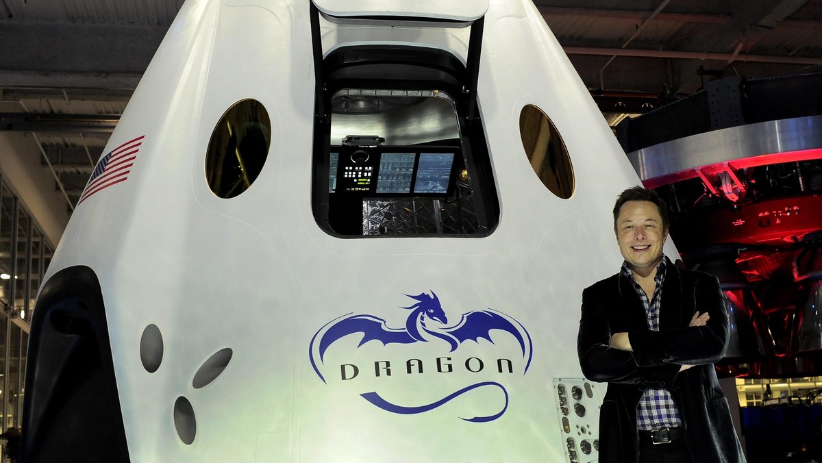 USA SPACEX DRAGON 2