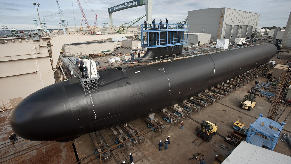 Okręt podwodny USS South Dakota, klasy Virginia został ochrzczony i niedługo trafi na służbę. Amerykańskie media nazywają go najbardziej zaawansowaną technologicznie jednostką tego typu na świecie.