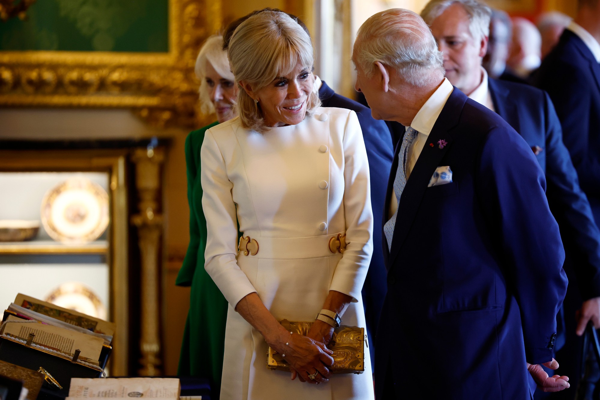 Brigitte Macron a kráľ Karol III.
