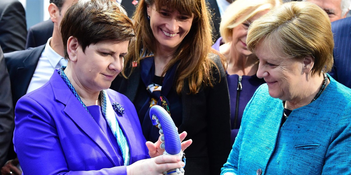 Historyczny moment. Szydło i Merkel otworzyły polskie stanowisko na targach w Hanowerze