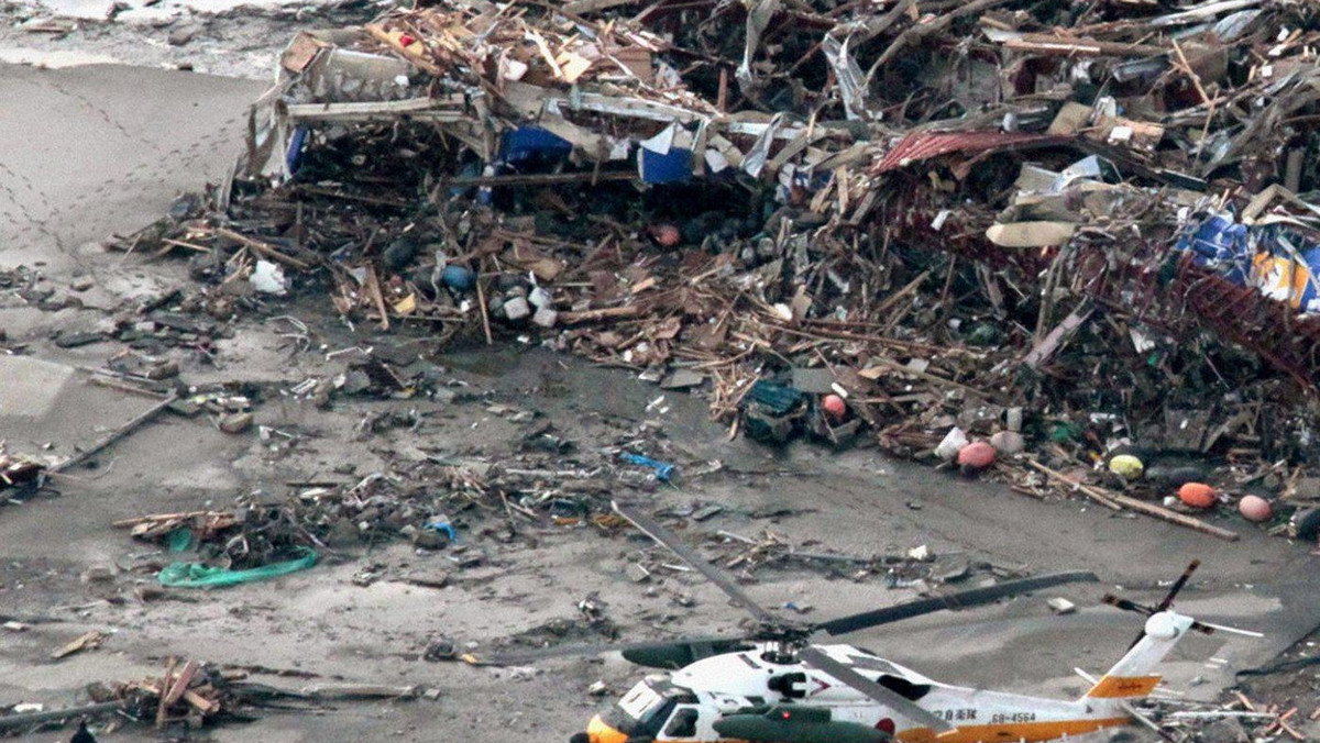 Japończycy bardzo odczuli trzęsienie ziemi, tsunami i awarię elektrowni atomowej w Fukushimie, ale to naród silny i zdyscyplinowany, który szybko stanie na nogi - uważa mł. bryg. Tomasz Traciłowski - strażak, który pracował w Japonii wraz z grupą ekspertów UE.