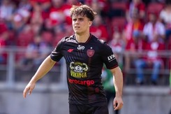 Oficjalnie! Ariel Mosór piłkarzem Rakowa Częstochowa