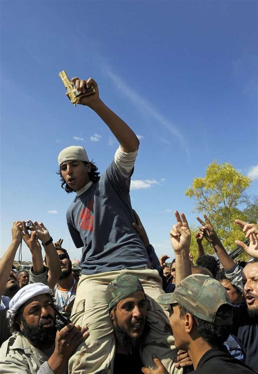 Zabił Kaddafiego, pójdzie za kraty? ZDJĘCIA od 18 lat!