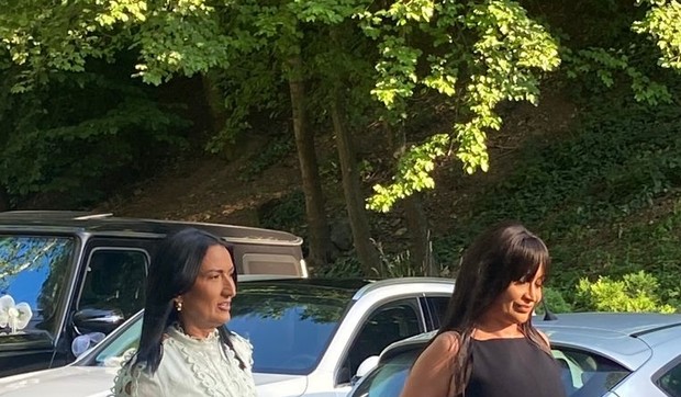 Andreana Čekić sa mamom, torbe