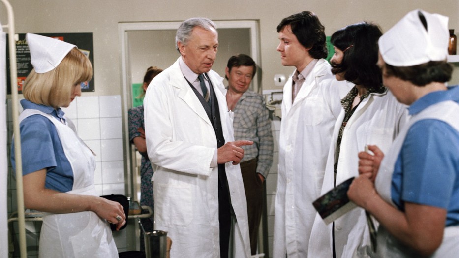 Sova doktornak és kollégáinak volt köszönhető, hogy beindultak a kórházi szappanoperák a televíziókban 