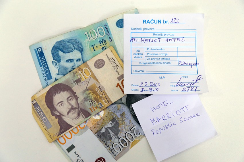 Račun koji je taksista izdao našem novinaru nakon vožnje do Trga republike