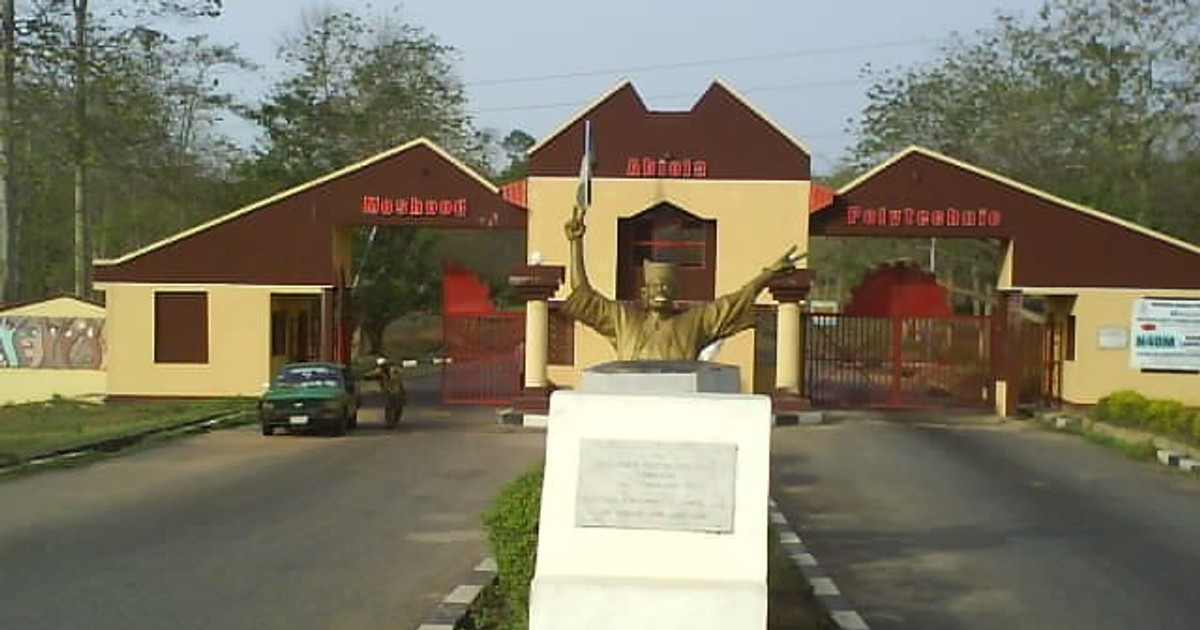 NCC donates multi-million naira Virtual Examination Centre to MAPOLY - Vimarsana News