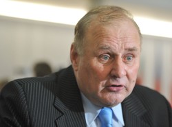 Tomaszewski: Przez PO nie zagramy va banque z PZPN