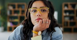 "Ó" czy "u"? 95 proc. internautów robi błąd w 8. pytaniu. Szybki QUIZ ortograficzny