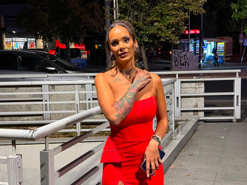 Leti perje ispred Pinka: Teodora vređe učesnike Elite 10, a nju Marinković