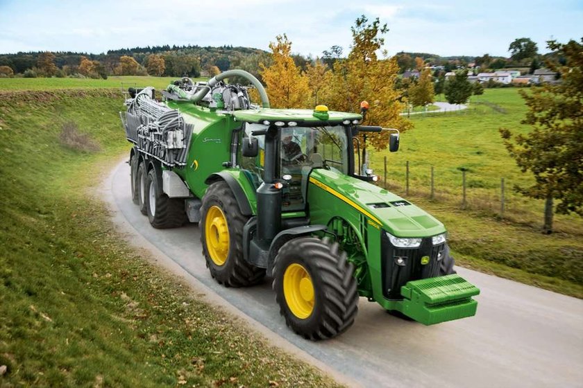 Oto supernowoczesny ciągnik. Zobacz, co ma John Deer!