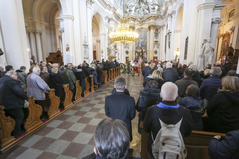 Pogrzeb reżysera „Rodziny zastępczej”