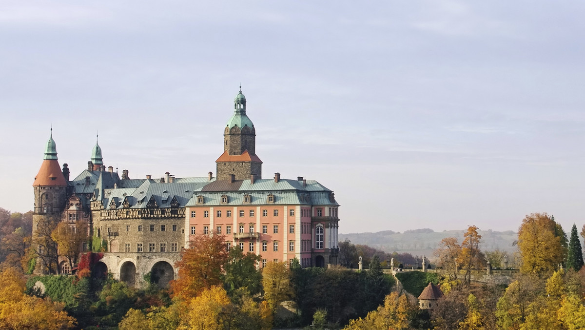 Wrocławskie Muzeum Narodowe chce wypożyczyć do Zamku Książ kilkadziesiąt obrazów, które przed wojną zdobiły wnętrza tego zamku. Pochodzące z okresu od XVI do XX w. dzieła w większości przypadków znajdują się teraz w magazynach muzealnych.