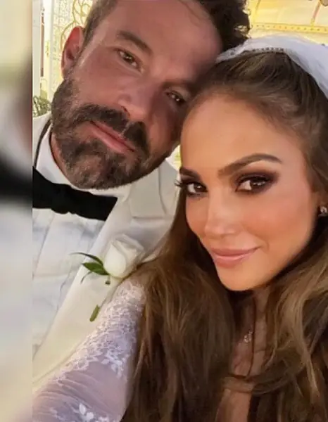 Jennifer Lopez i Ben Affleck pochwalili się zdjęciem z ceremonii