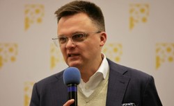 Referendum ws. relokacji migrantów. Hołownia: Chodzi o straszenie uchodźcami