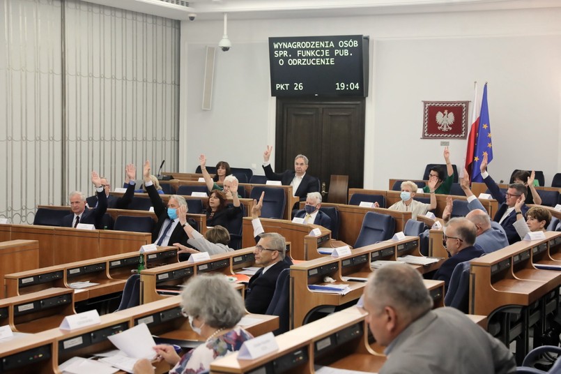 Senat odrzucił informację o działalności Rady Mediów Narodowych i sprawozdanie KRRiT