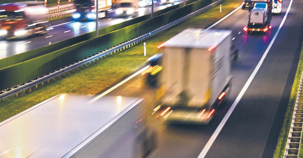 Badanie PMI: polski przemysł w sierpniu 2025 roku był ciągle na hamulcu