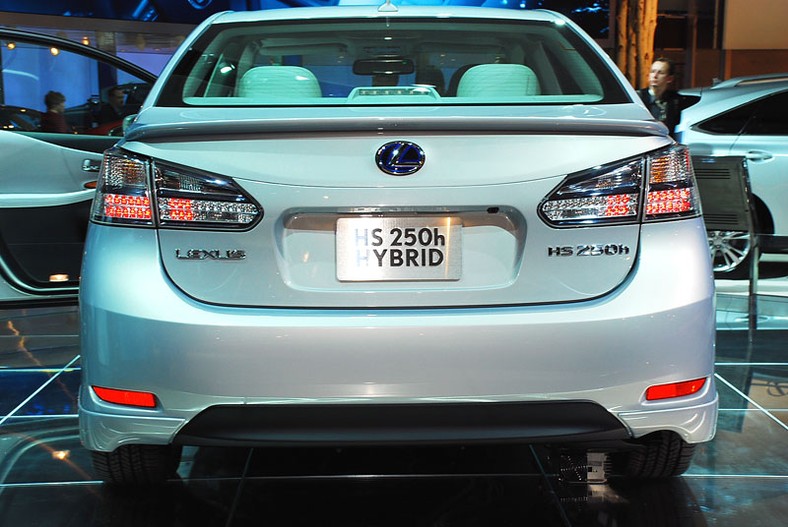 Detroit 2009: Lexus HS 250h – hybrydowy sedan dla Japonii i USA