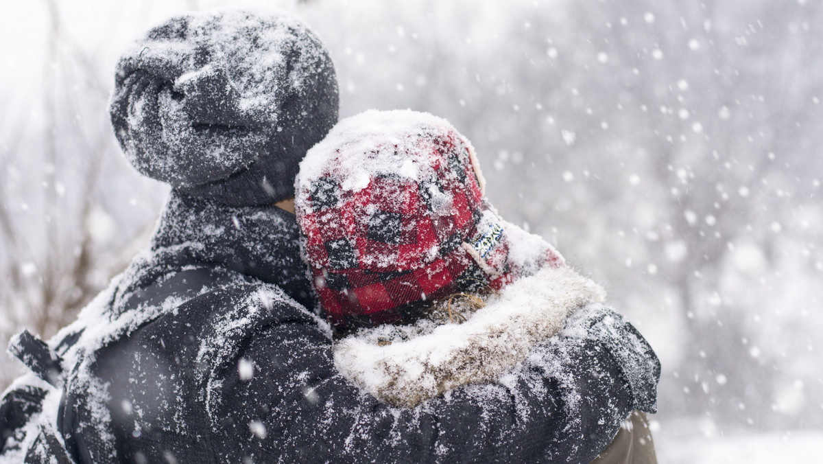 Pogoda w walentynki nie będzie sprzyjać długim spacerom. Prognoza w środę (14 luty) przewiduje duże zachmurzenie na przeważającym obszarze całego kraju. Śniegu mogą spodziewać się mieszkańcy województw na południu Polski.